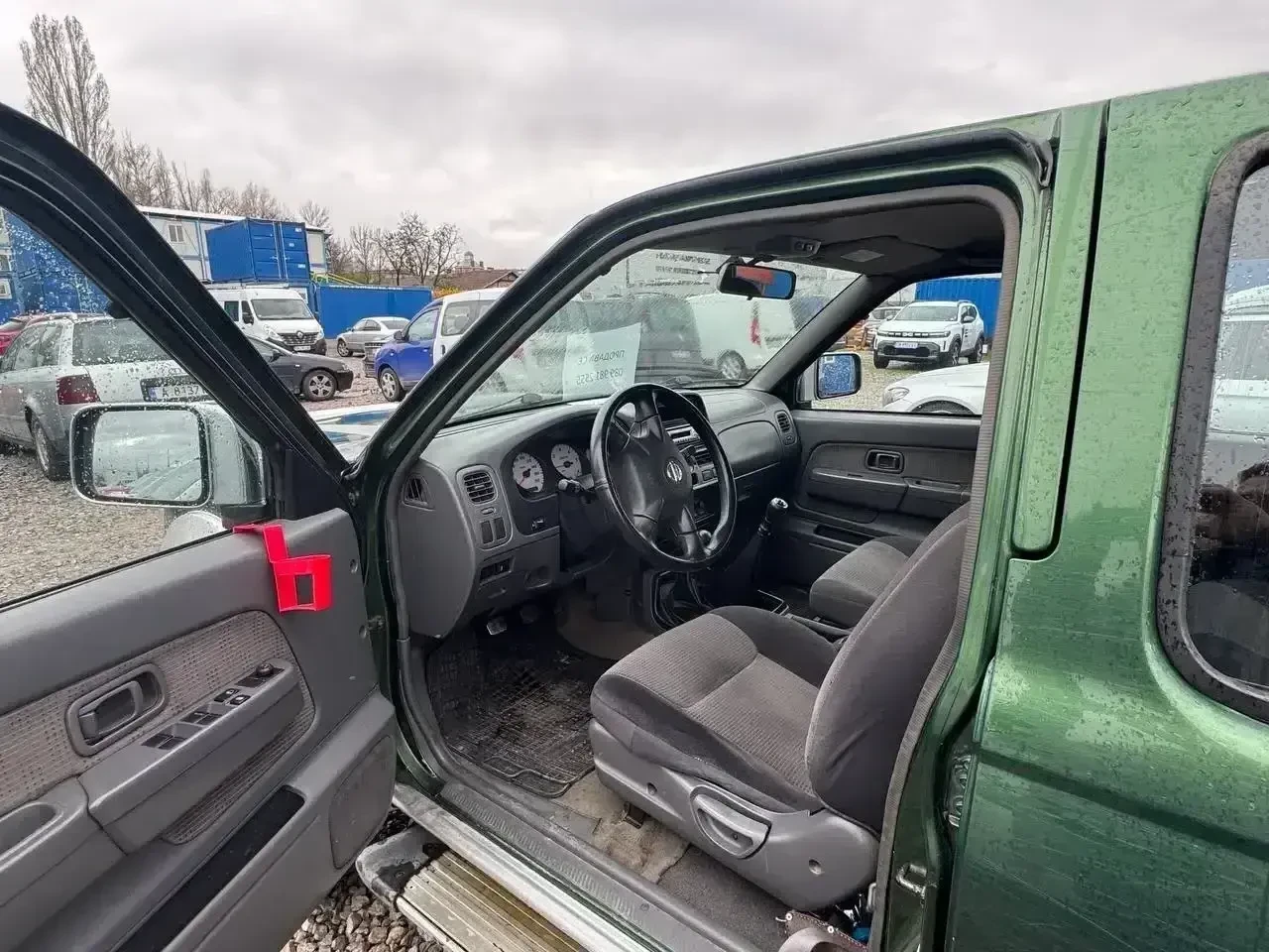 Nissan Pickup  - изображение 2