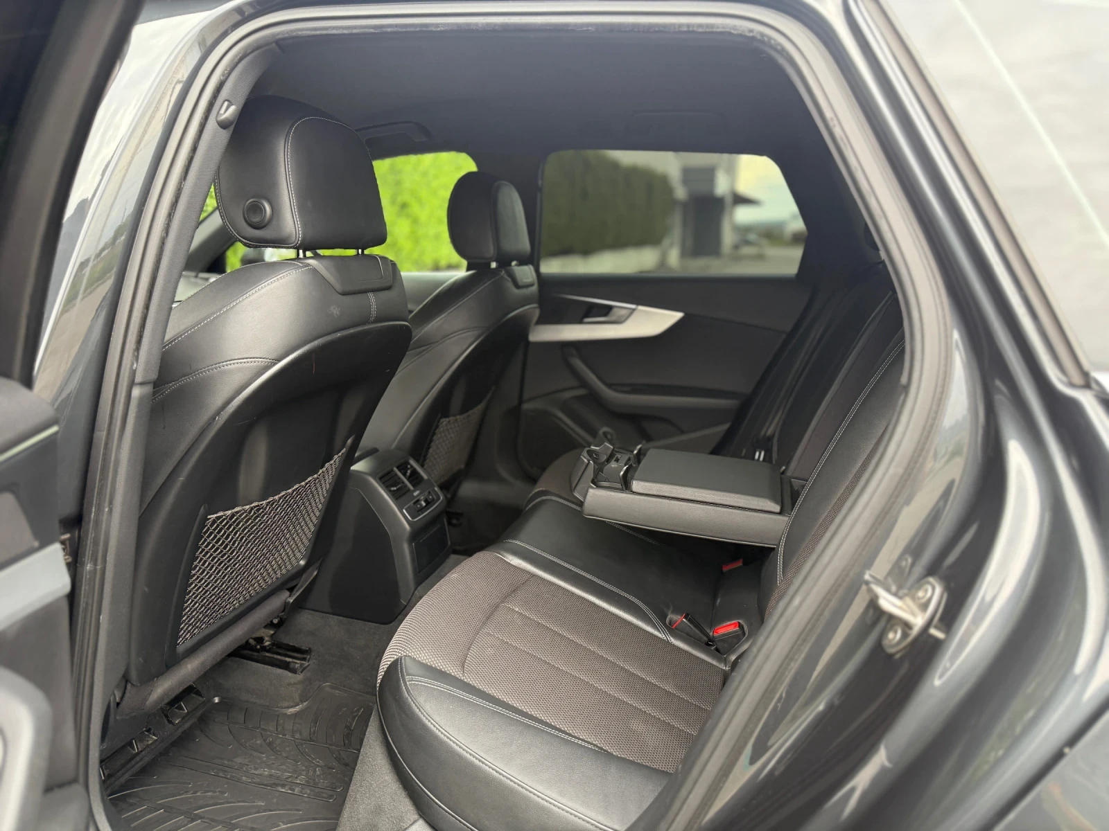 Audi A4 2.0 TDI quattro S-line Sport Distronic LaneAssist | Mobile.bg   16