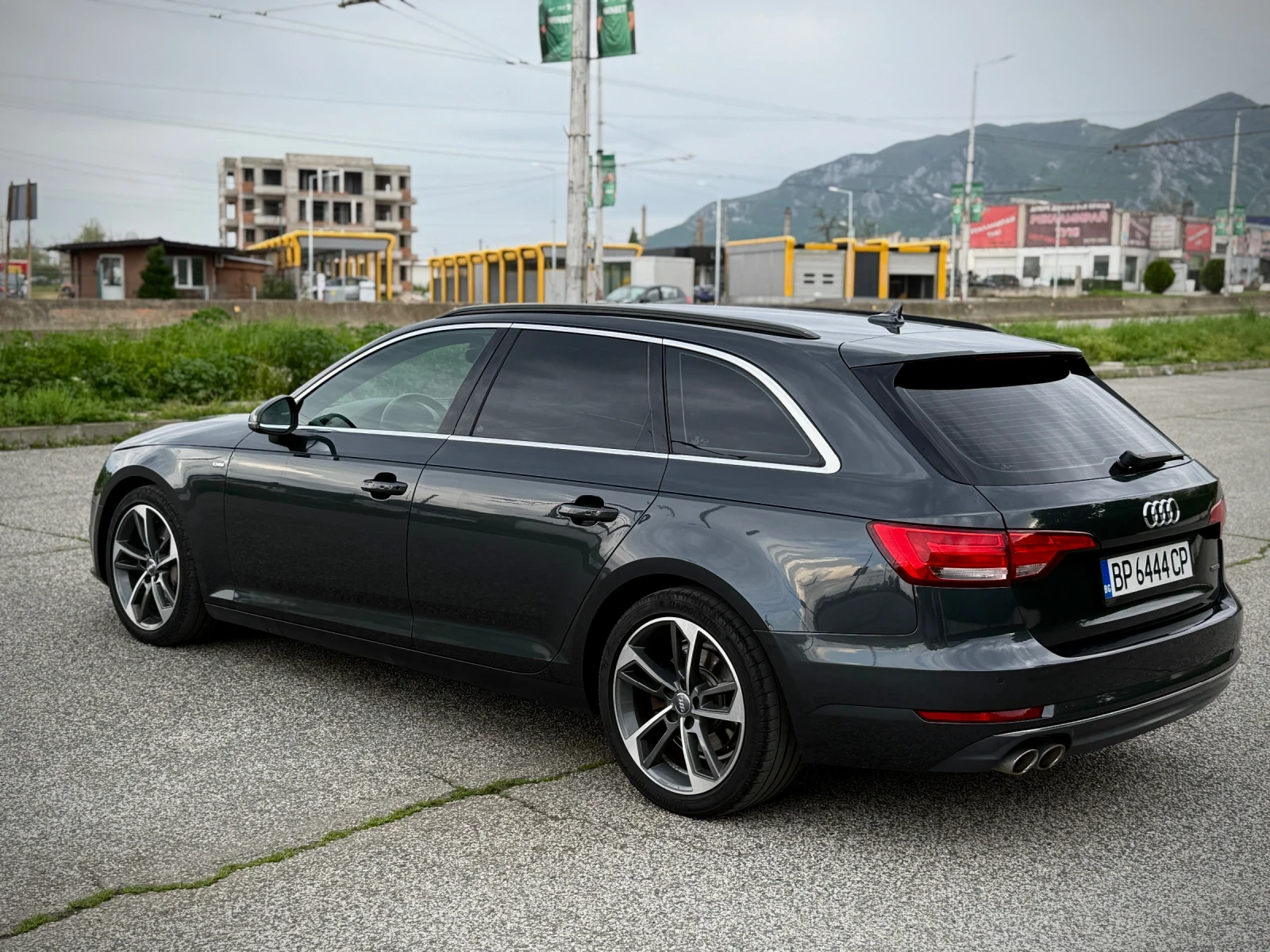 Audi A4 2.0 TDI quattro S-line - изображение 3