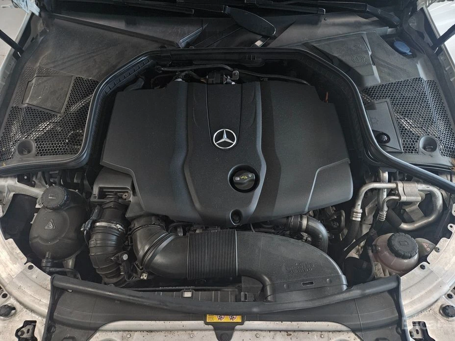 Mercedes-Benz C 220  - изображение 6