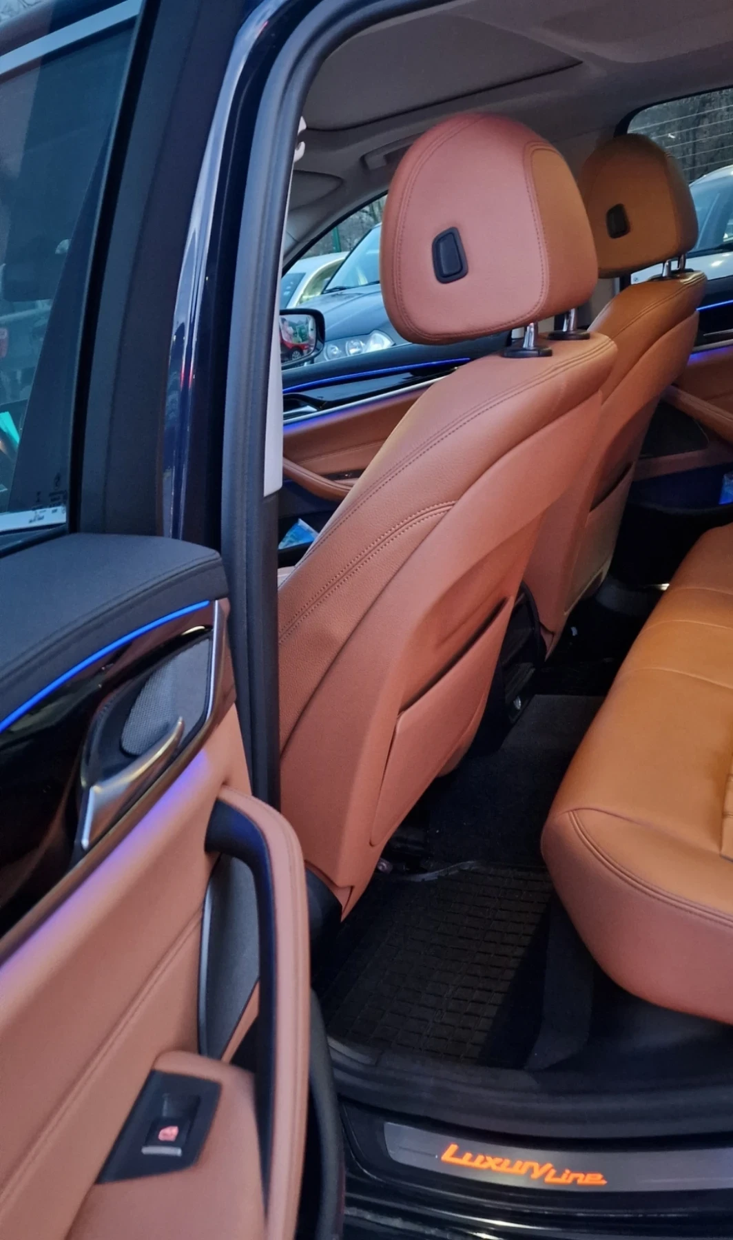 BMW 530  530 D X-drive-LUXURY-KEYLESS-Camera-Distronik- - изображение 7