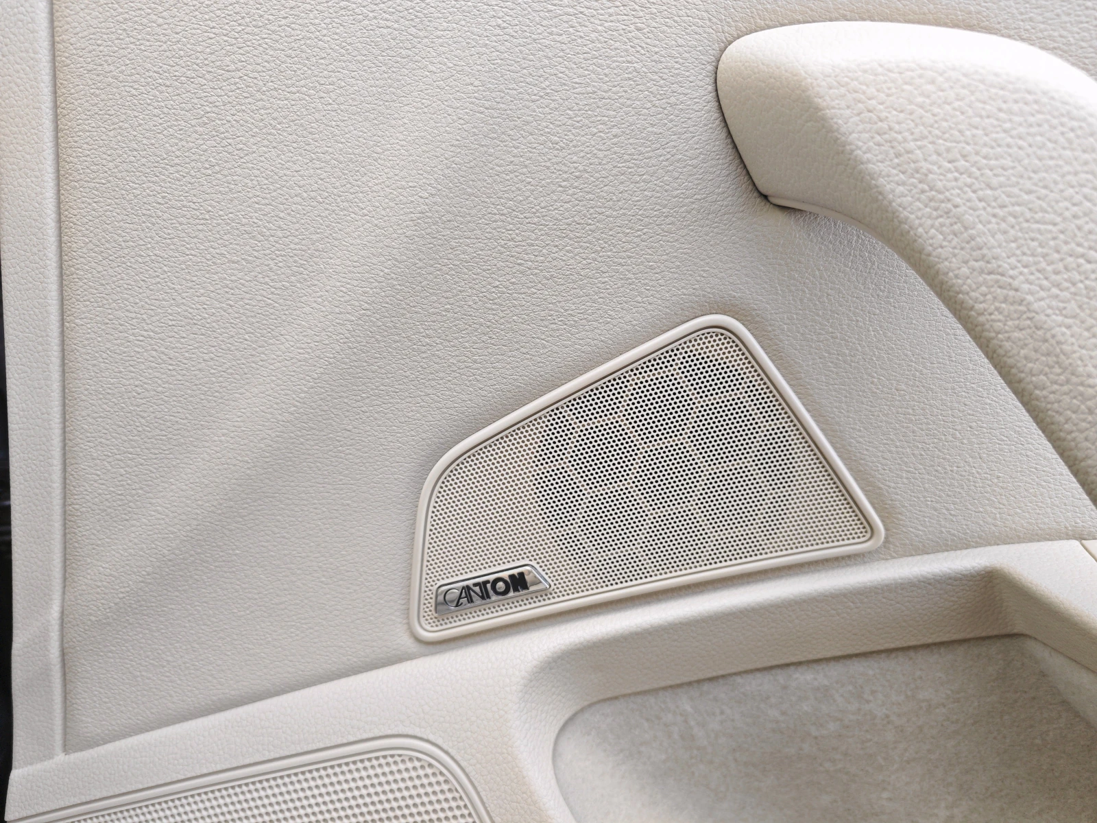 Skoda Superb 2.0TDI 190hp 4x4 L&K - изображение 8