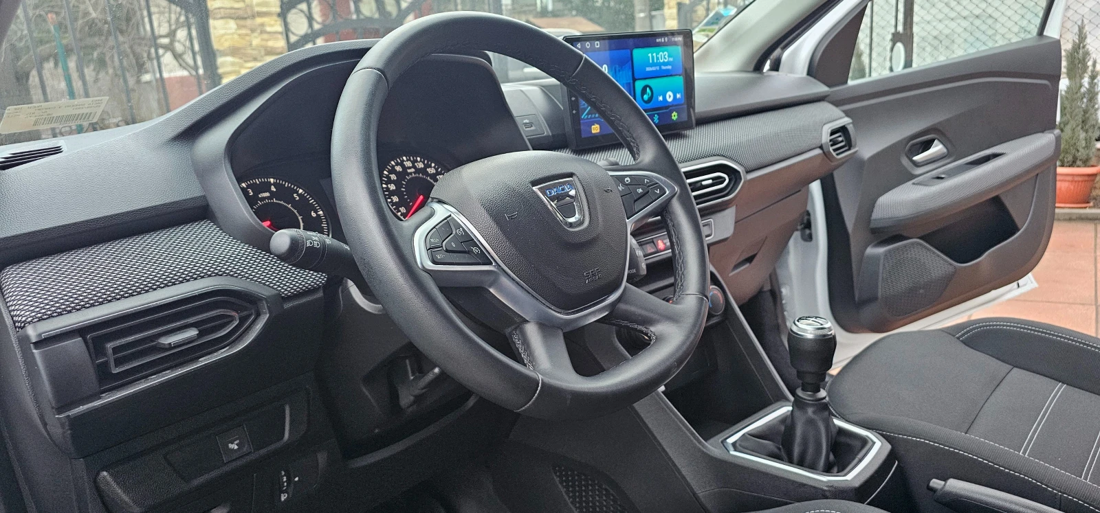 Dacia Sandero COMFORT !!! 44000km | Mobile.bg � ����������� 10