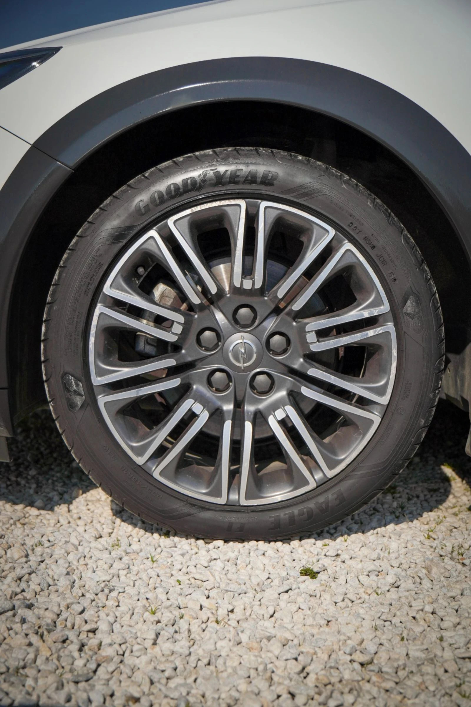 Opel Insignia 2.0CDTI 4x4 DIGITAL BOSE АВТОМАТ ПАНОРАМА ЛИЗИНГ, снимка 12 - Автомобили и джипове - 53782153