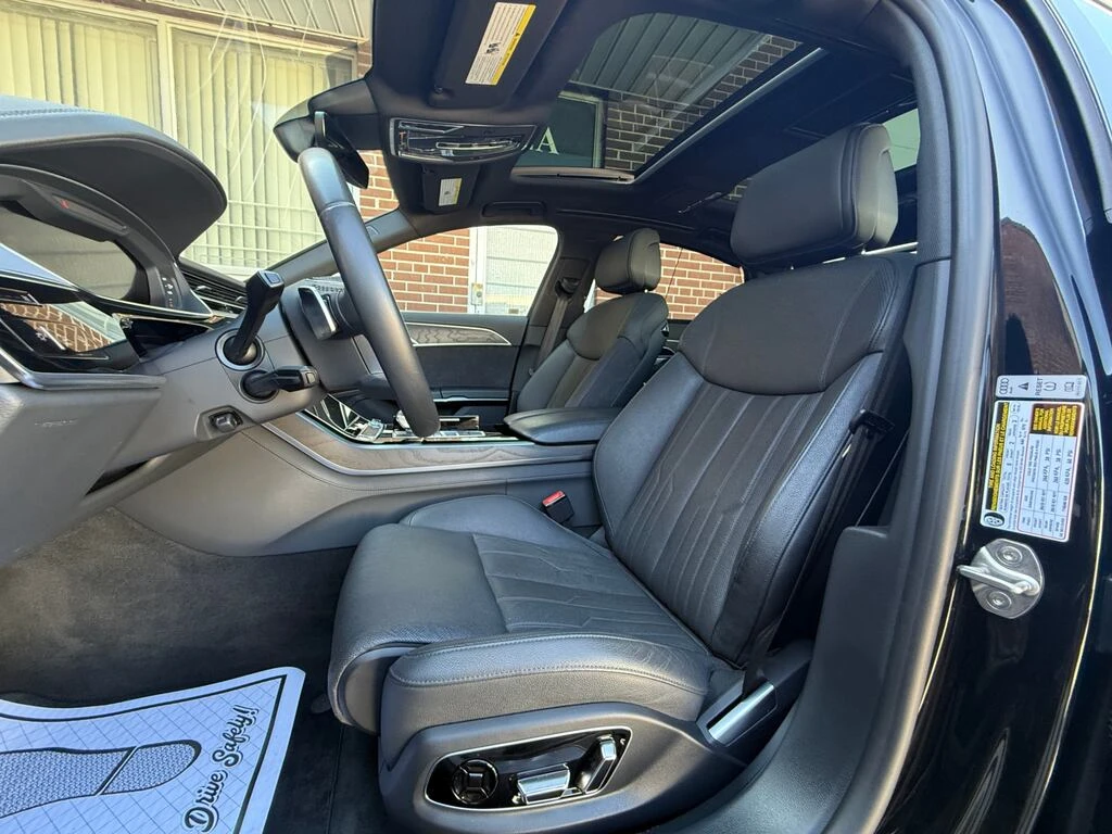 Audi A8 Long * 55TFSI * S-Line * Фиксирана цена до БГ * , снимка 16 - Автомобили и джипове - 53809279