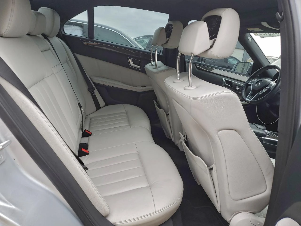 Mercedes-Benz E 350, снимка 10 - Автомобили и джипове - 53828118