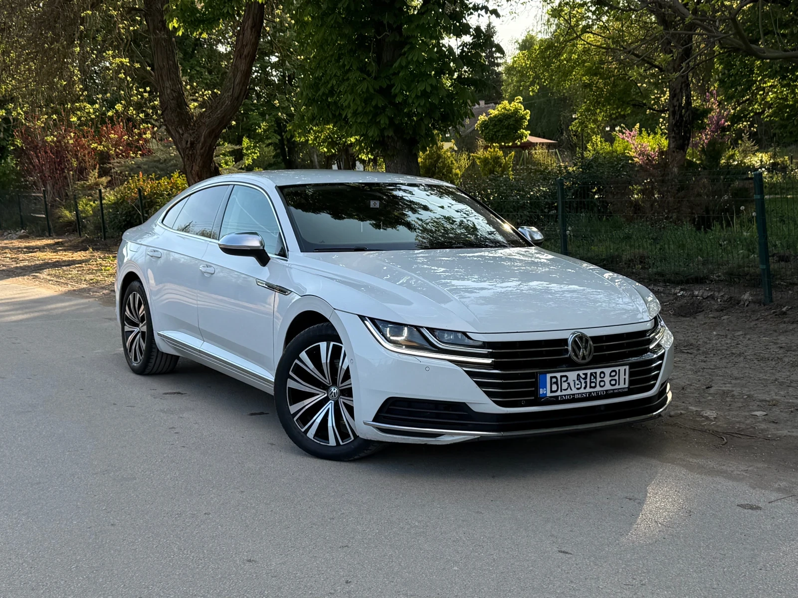 VW Arteon 2.0TDI* 4x4* DIST* CARPLAY* ALCANTARA* LANEASS* KA
