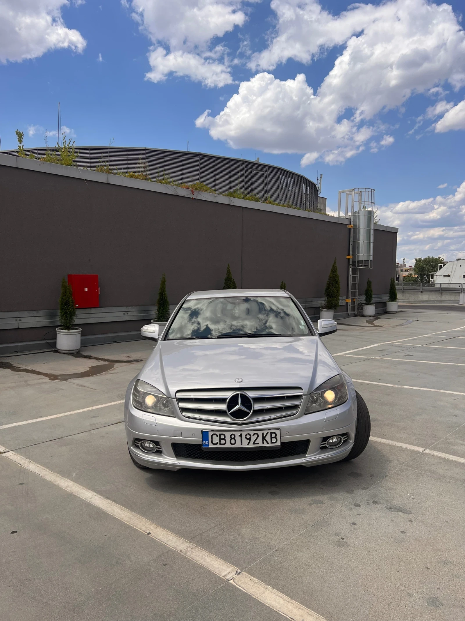 Mercedes-Benz C 320
