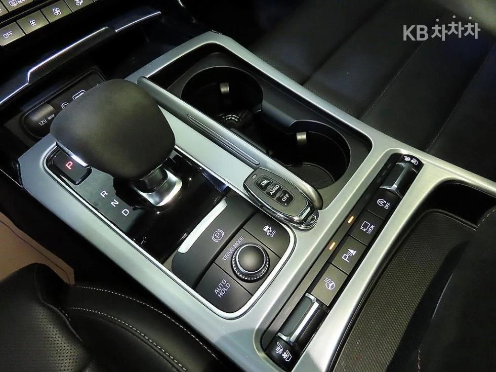 Kia Stinger | Mobile.bg � ����������� 12