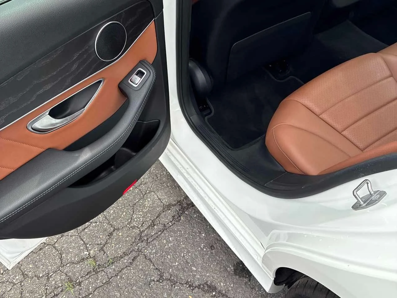 Mercedes-Benz C 300 4MATIC/360/ПАНОРАМА/ПОДГРЕВИ, снимка 11 - Автомобили и джипове - 55064868