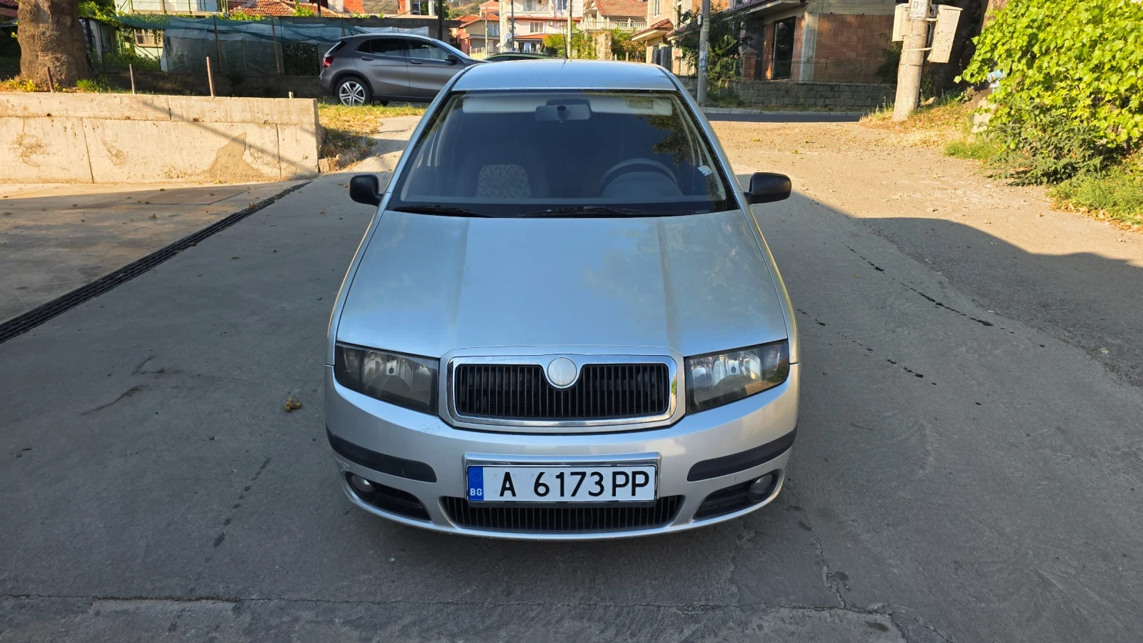Skoda Fabia 1.2 HTP, снимка 2 - Автомобили и джипове - 55266765