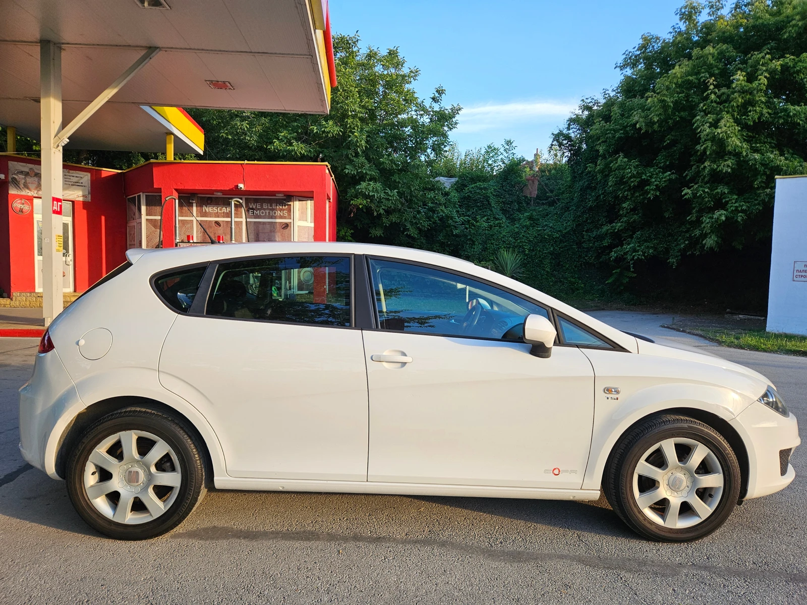 Seat Leon 1.2, 105к.с., Уникат!!!, снимка 4 - Автомобили и джипове - 55366298