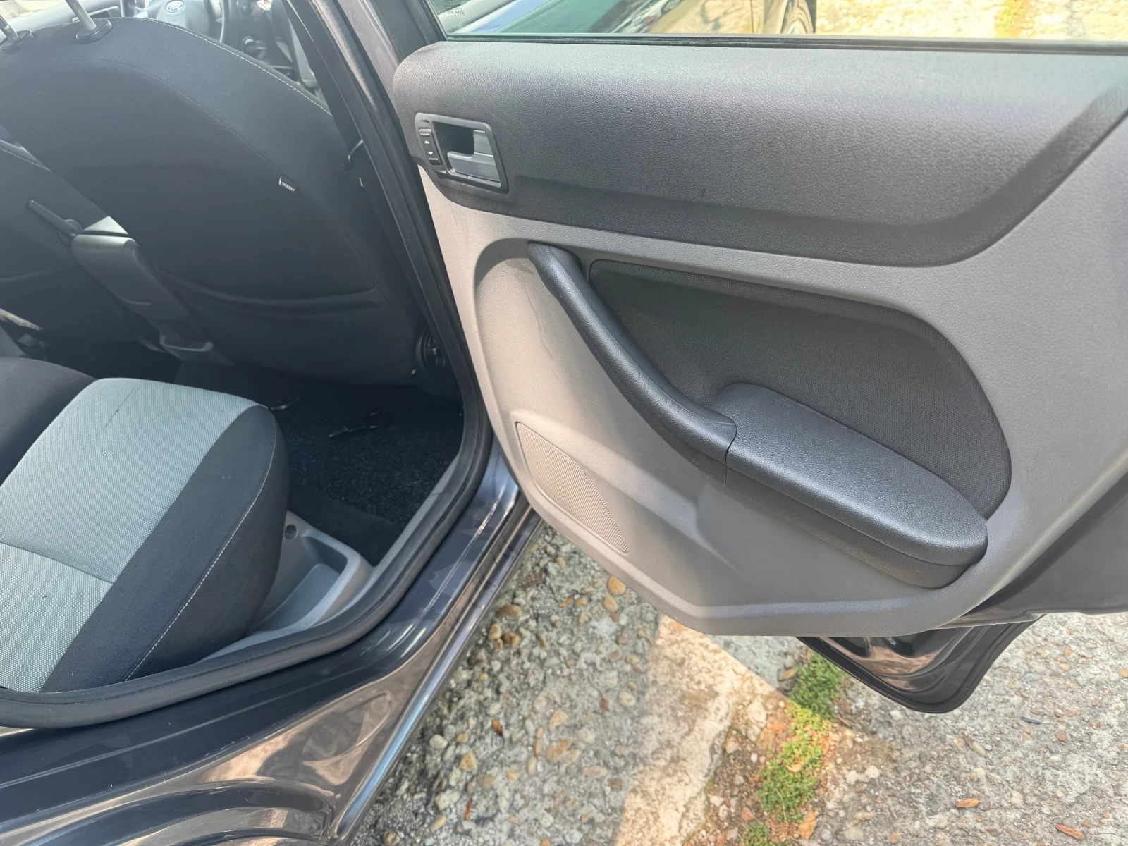 Ford Focus 2000-145 �� ���. ��� landi | Mobile.bg � ����������� 12