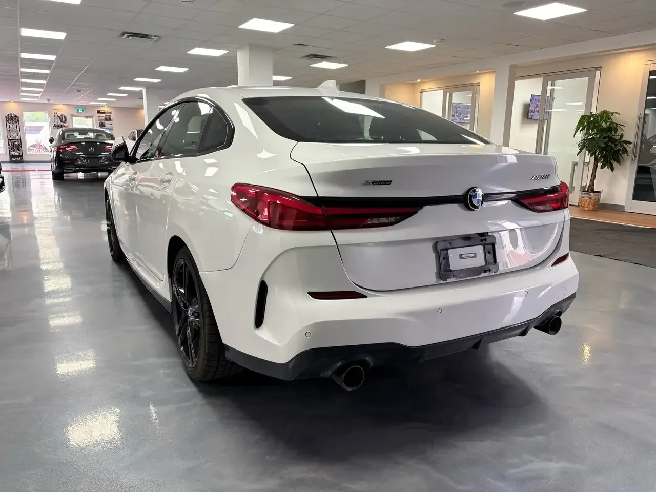 BMW 2 Gran Coupe 228i xDrive* 2.0L M-PACKAGE* , снимка 6 - Автомобили и джипове - 55777299