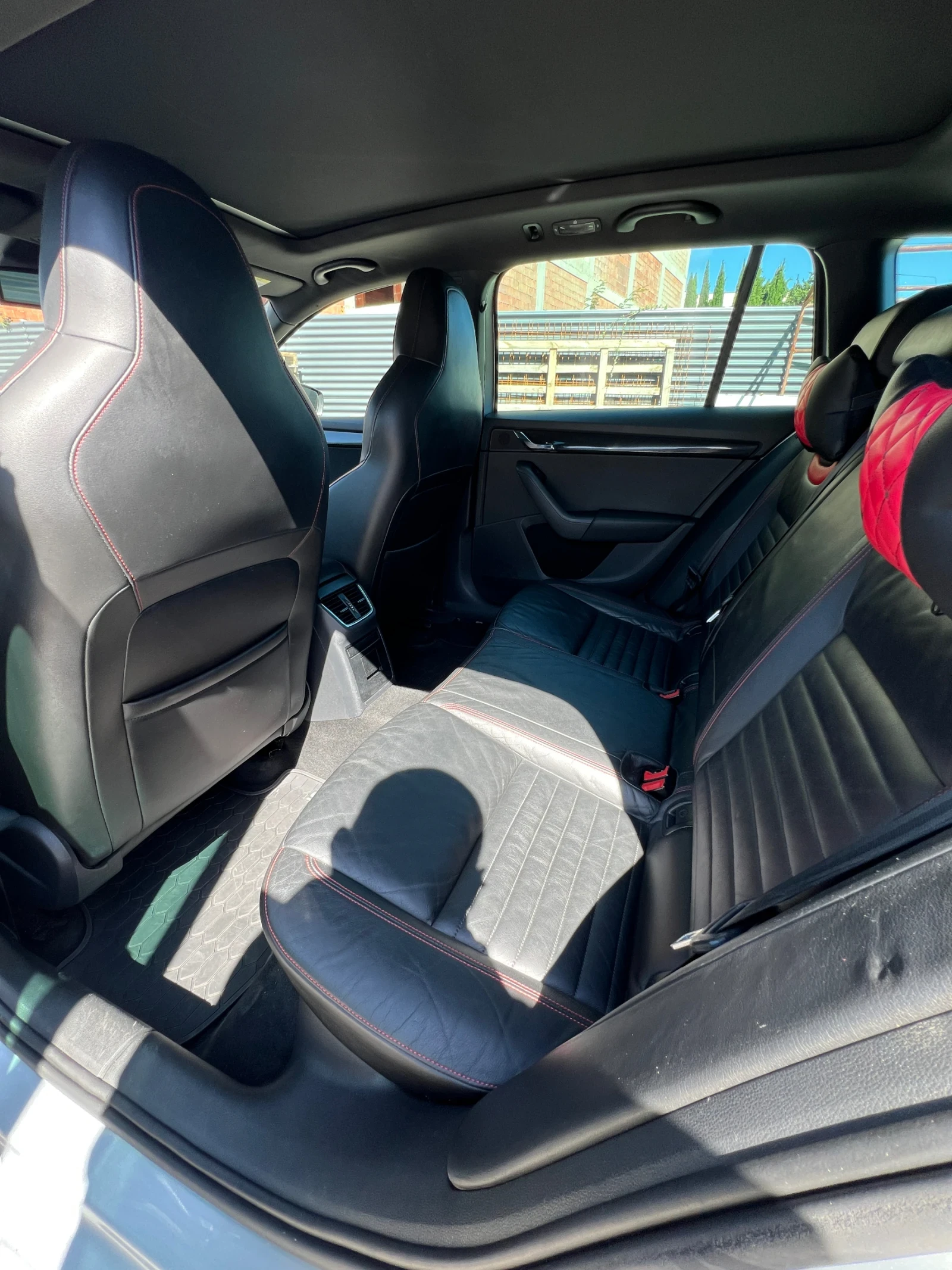Skoda Octavia, снимка 10 - Автомобили и джипове - 56012341