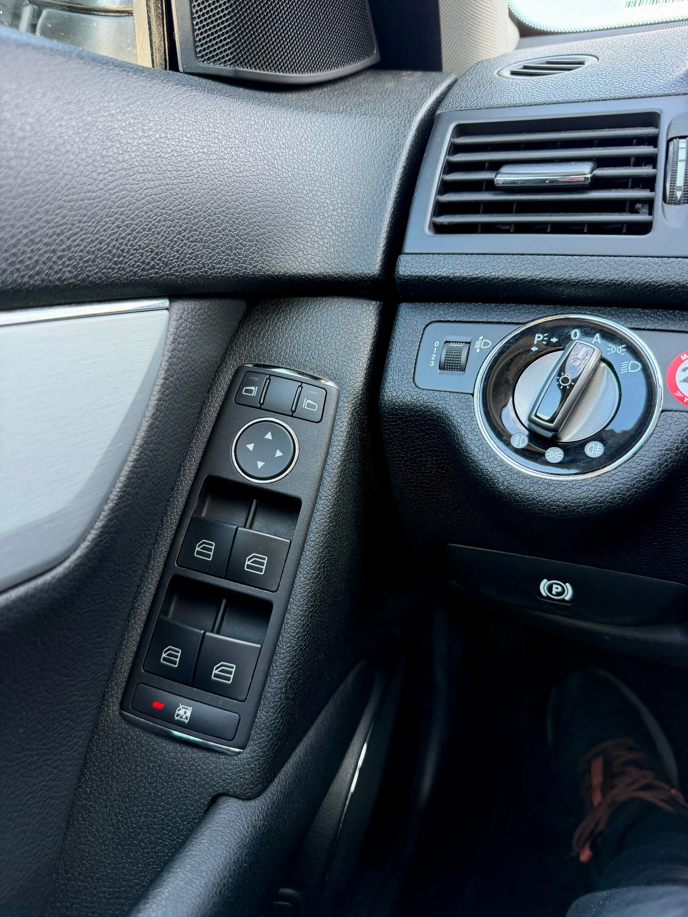 Mercedes-Benz C 180 Kompressor  Avantgarde 145000 �� | Mobile.bg � ����������� 11