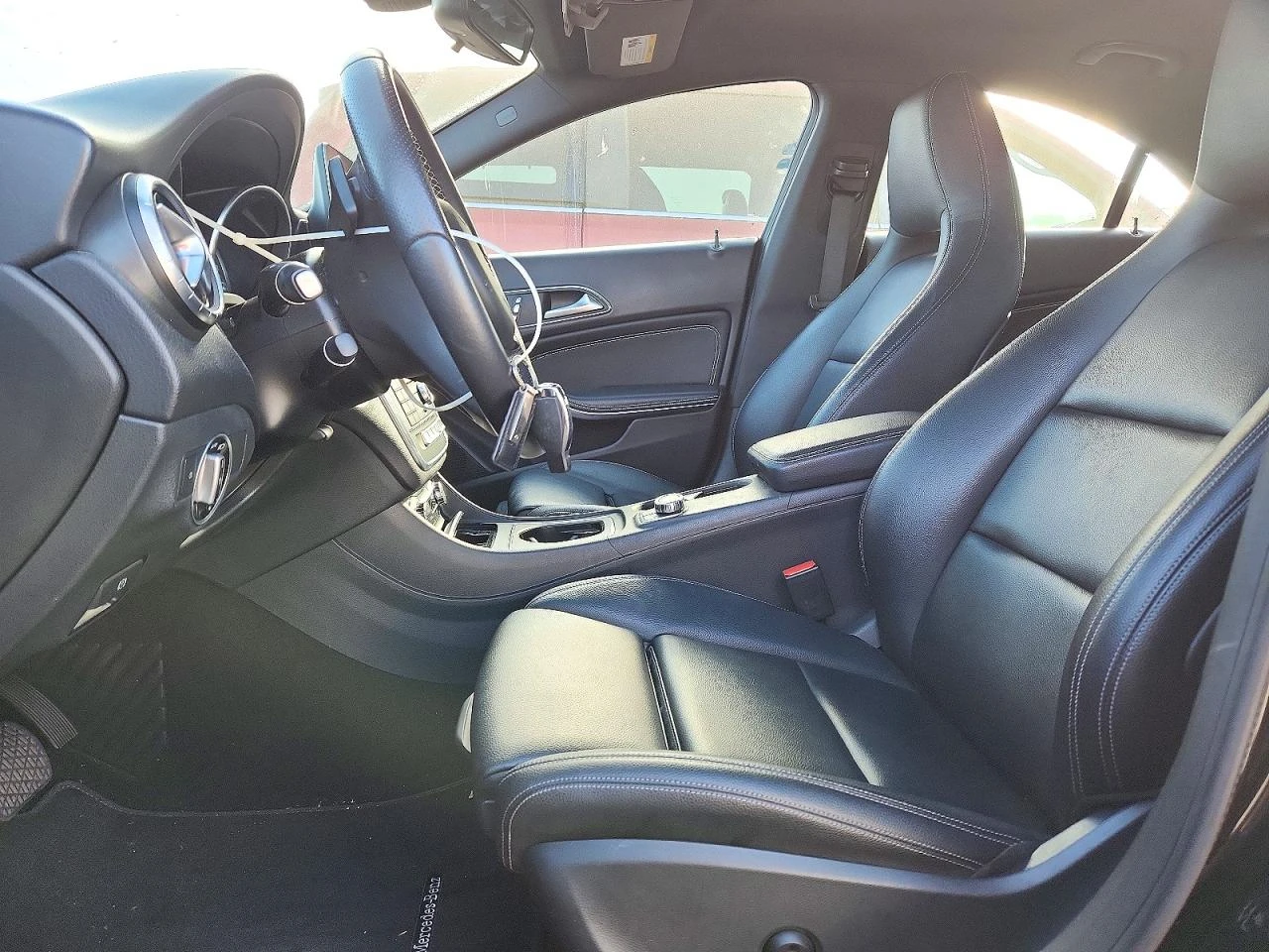 Mercedes-Benz CLA 250 * 4MATIC* , снимка 10 - Автомобили и джипове - 56636556