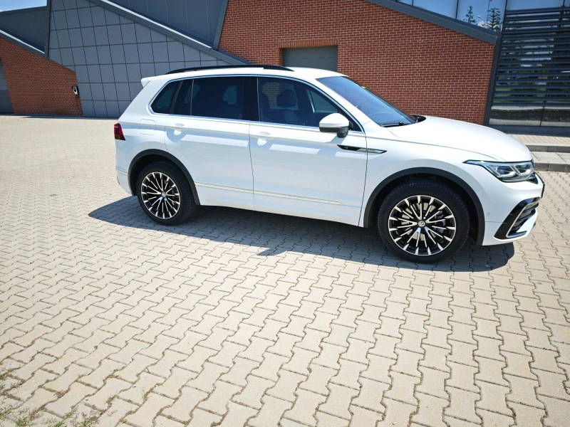 VW Tiguan R Line 4MOTION , снимка 12 - Автомобили и джипове - 51267799