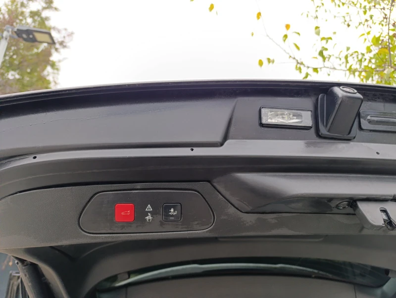 Opel Grandland X, снимка 9 - Автомобили и джипове - 52395838