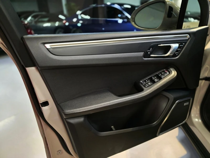 Porsche Macan * Premium+ /Certified/Finance * CARFAX * ЦЕНА ДО Б, снимка 10 - Автомобили и джипове - 53013031