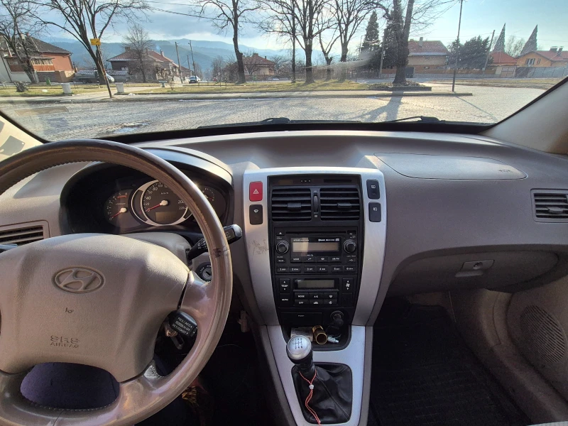 Hyundai Tucson, снимка 13 - Автомобили и джипове - 53155846