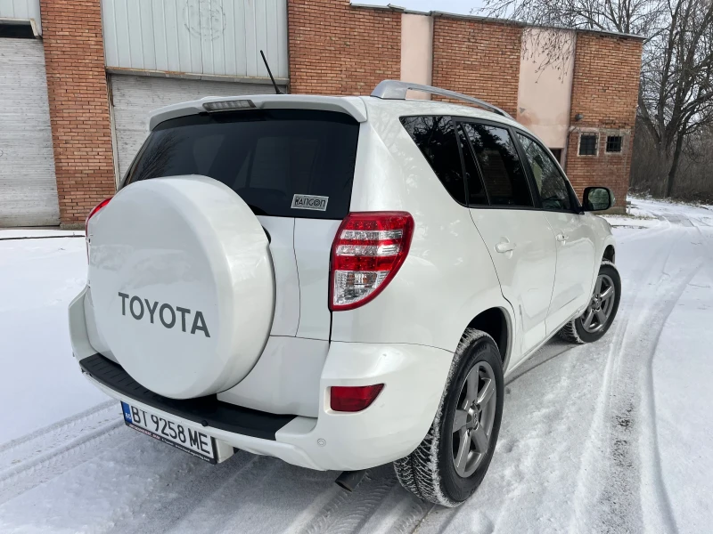 Toyota Rav4, снимка 6 - Автомобили и джипове - 53202319