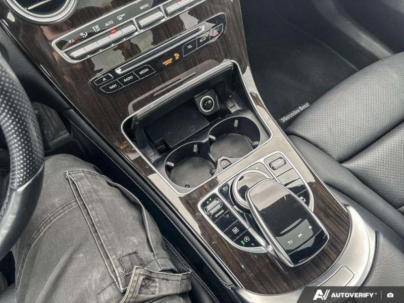 Mercedes-Benz GLC * 300 4M * CARFAX * ЦЕНА ДО БГ, снимка 15 - Автомобили и джипове - 53272094