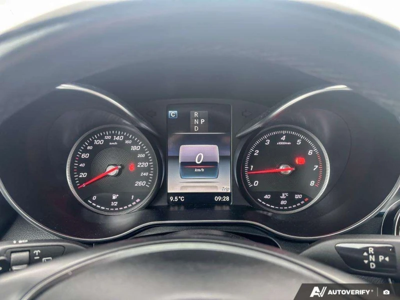 Mercedes-Benz GLC * 300 4M * CARFAX * ЦЕНА ДО БГ, снимка 14 - Автомобили и джипове - 53272094