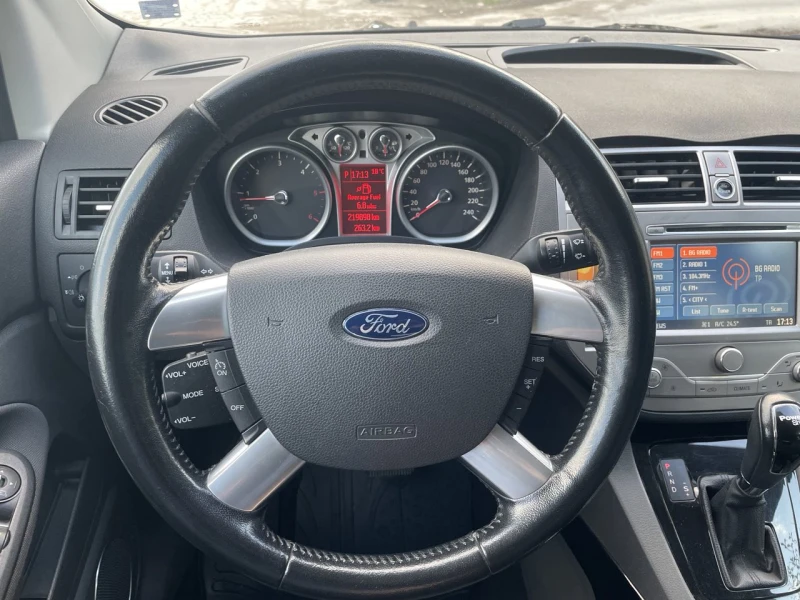 Ford Kuga, снимка 9 - Автомобили и джипове - 53405835