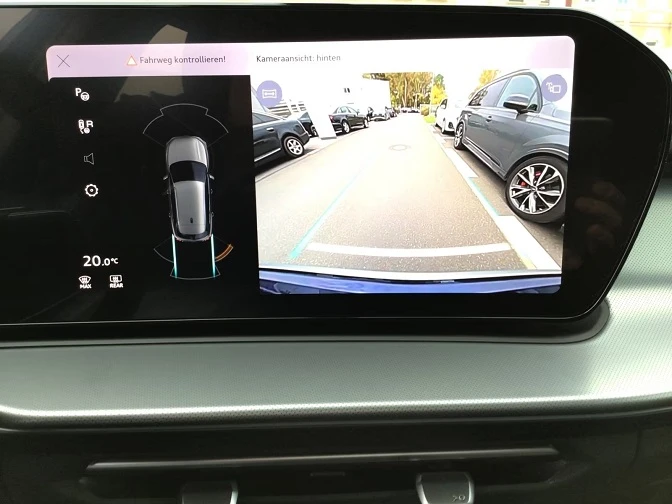 Audi Q3 e-hybrid = S-line = Tech Plus �������� | Mobile.bg � ����������� 10