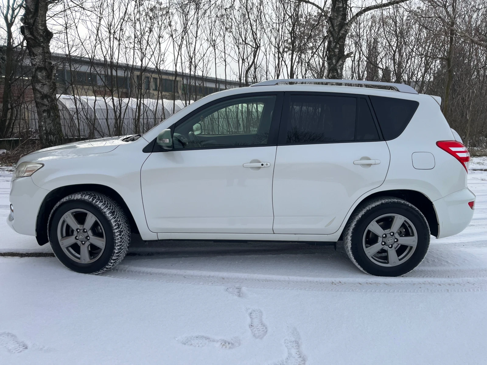 Toyota Rav4  - изображение 4