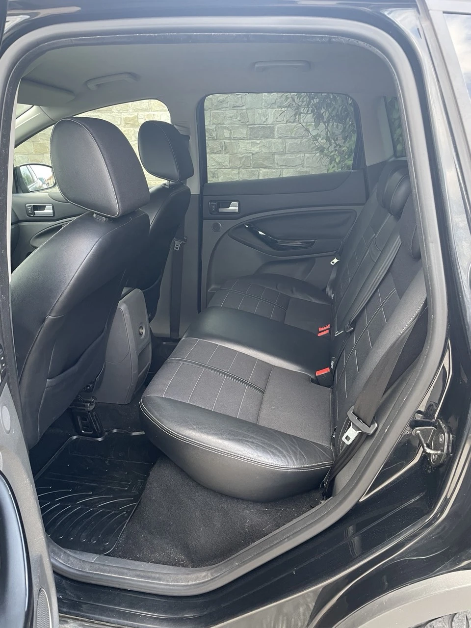 Ford Kuga  - изображение 7