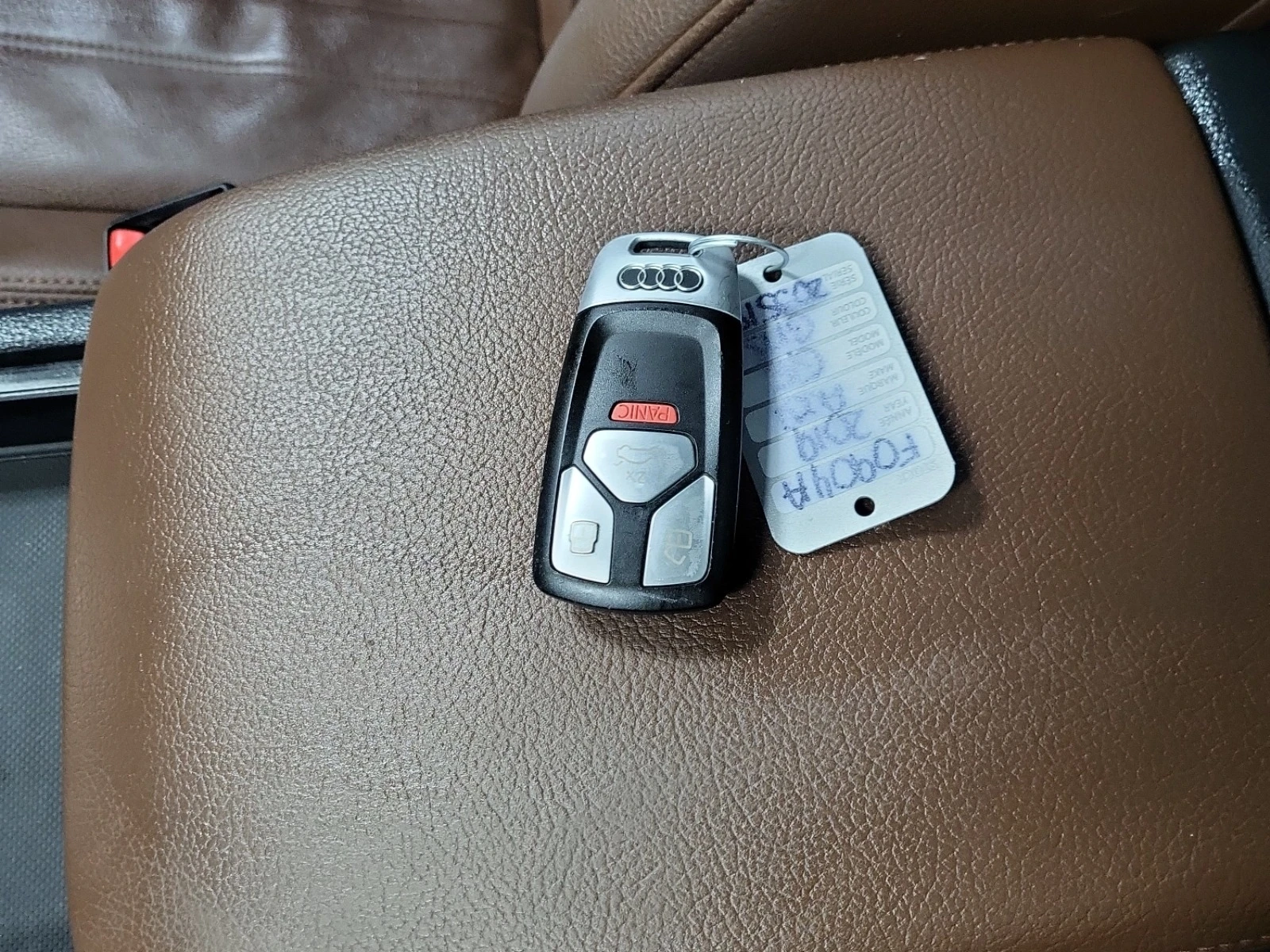 Audi Q5 * PROGRESSIV* * Aвтокредит* * Пълна сервизна истор - изображение 9