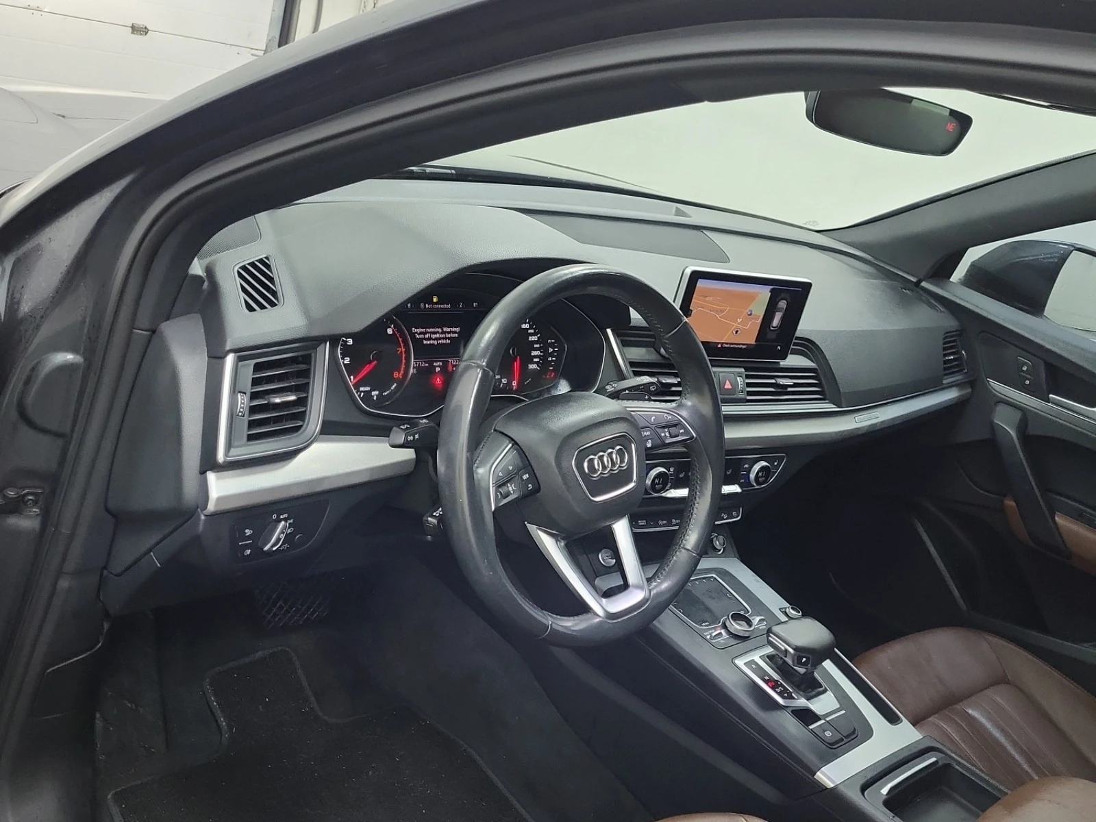 Audi Q5 * PROGRESSIV* * Aвтокредит* * Пълна сервизна истор - изображение 10