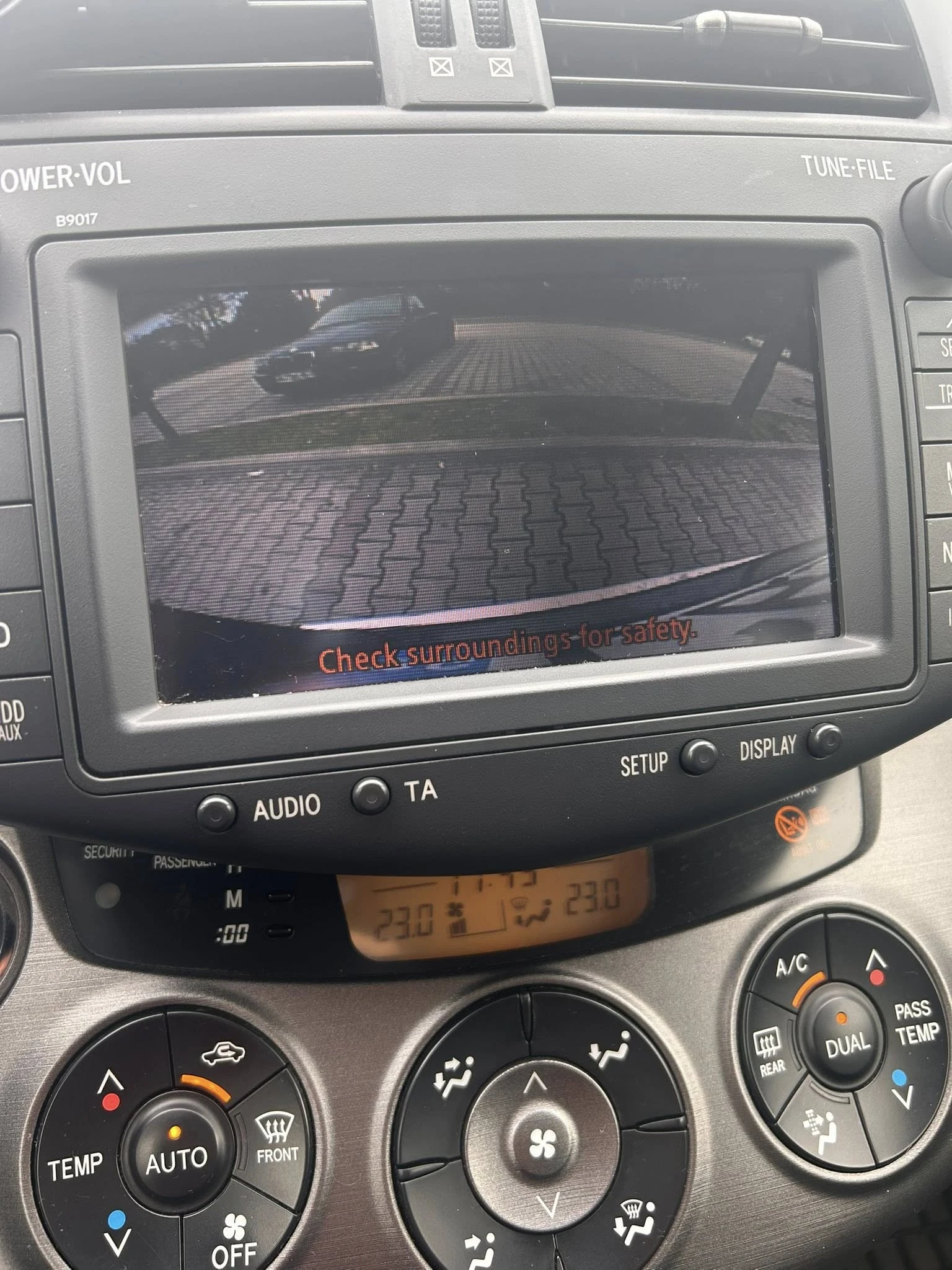 Toyota Rav4, снимка 11 - Автомобили и джипове - 54475745