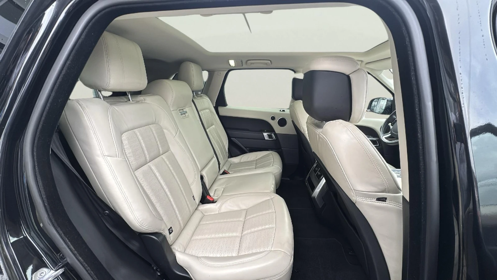 Land Rover Range Rover Sport 3.0D, снимка 14 - Автомобили и джипове - 54663732