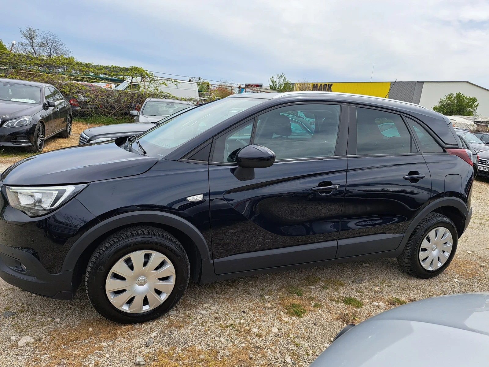 Opel Crossland X 1.5 D, снимка 16 - Автомобили и джипове - 54812712