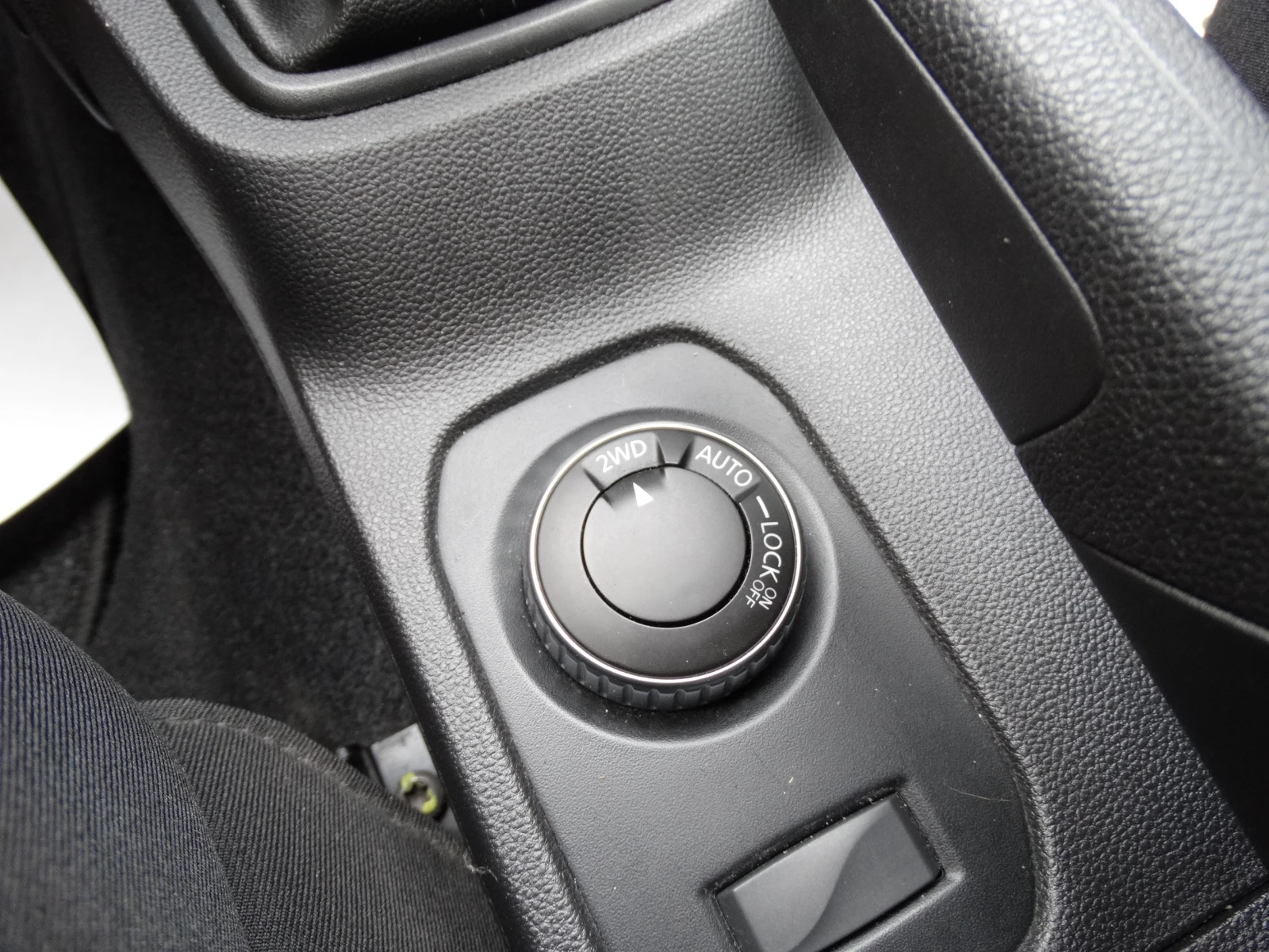 Dacia Duster PRESTIGE 1.5 DCI 4X4, снимка 16 - Автомобили и джипове - 55132298