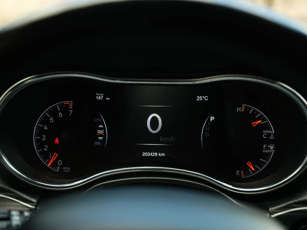 Jeep Grand cherokee 3.6 Altitude* ЧИСТ КАРФАКС* , снимка 10 - Автомобили и джипове - 55172363