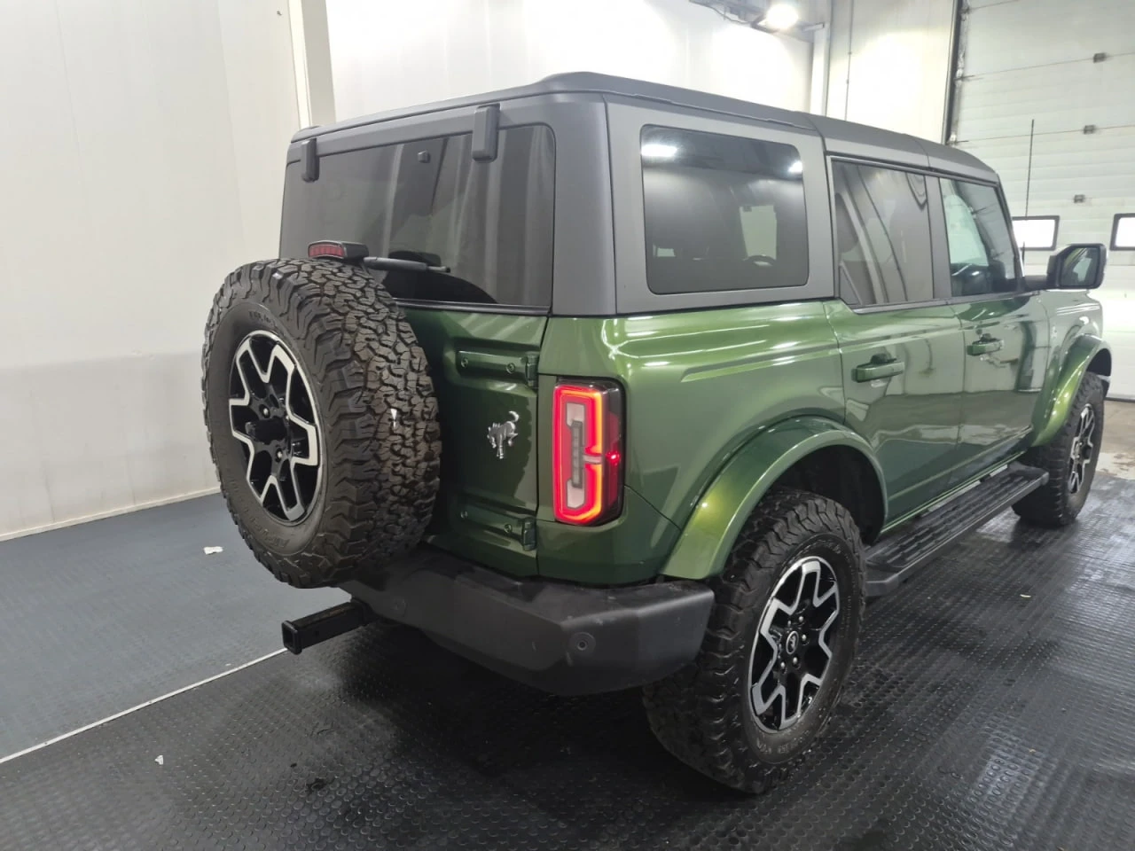 Ford Bronco OUTER BANKS* AWD* REMOVEABLE TOP, снимка 3 - Автомобили и джипове - 56102583