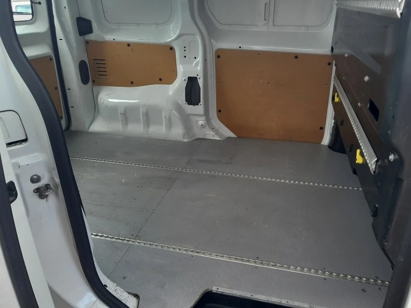 Toyota Proace ШВЕЙЦАРИЯ, снимка 13 - Бусове и автобуси - 46686513