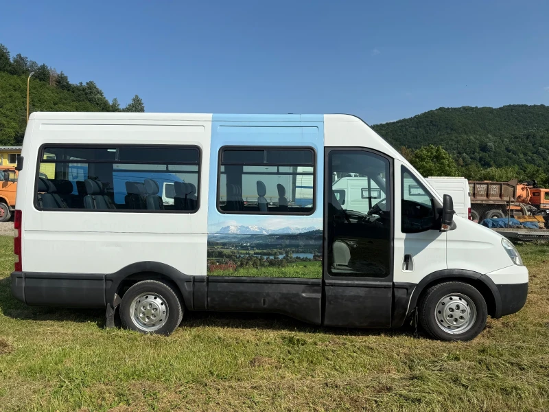 Iveco 35s15 21 МЕСТЕН КЛИМАТРОНИК ДО 3.5ТОНА 3.0L 