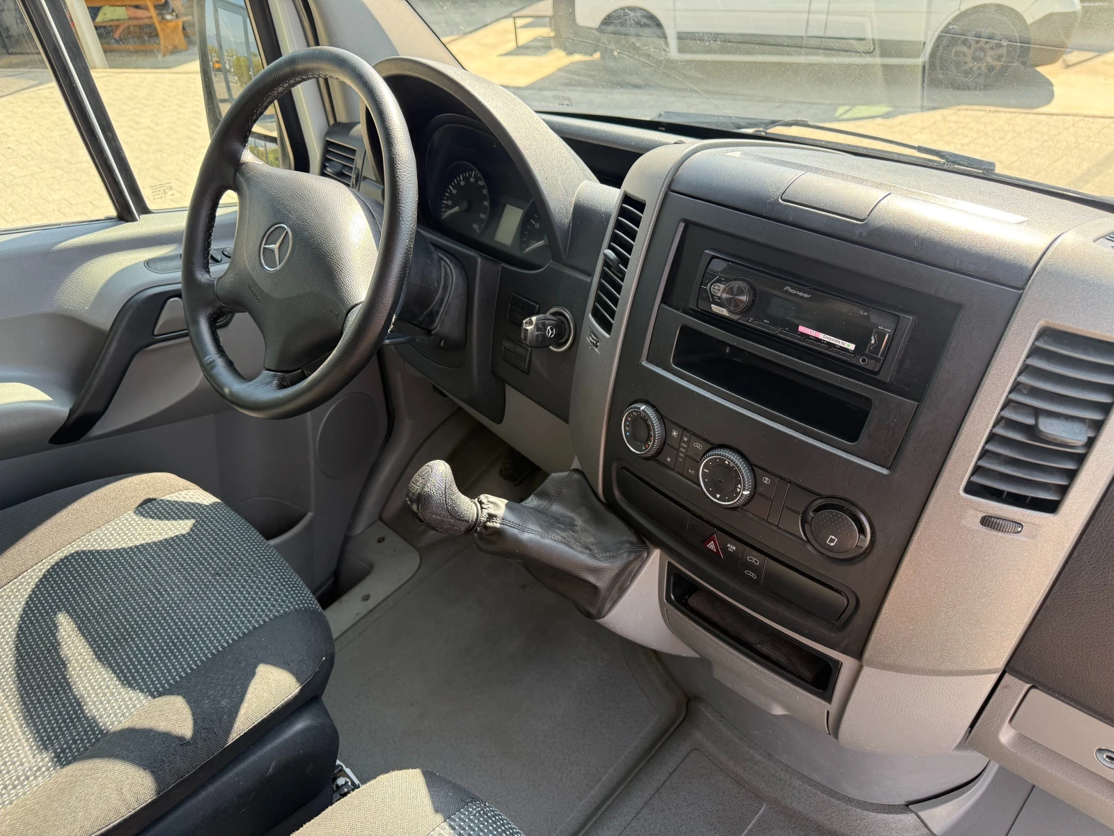 Mercedes-Benz Sprinter 313CDI Товаропътнически 7-местен Клима L2H1 Euro5 , снимка 12 - Бусове и автобуси - 56138688