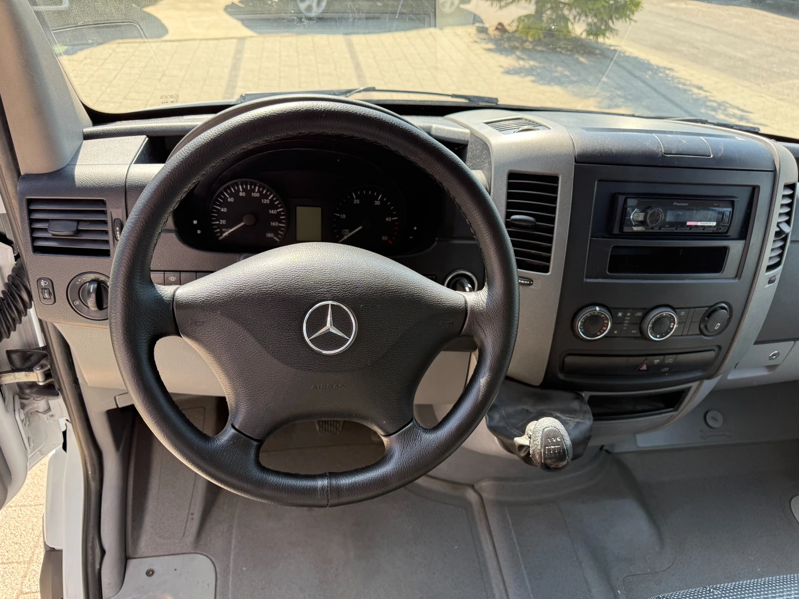 Mercedes-Benz Sprinter 313CDI Товаропътнически 7-местен Клима L2H1 Euro5 , снимка 15 - Бусове и автобуси - 56138688