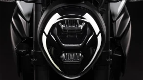 Ducati Monster + Iceberg White, снимка 4