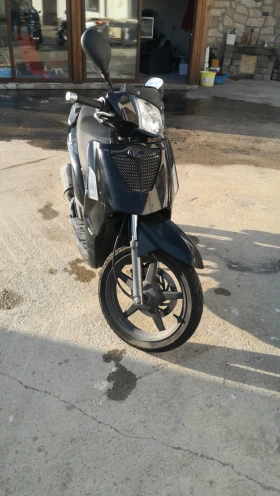 Kymco People