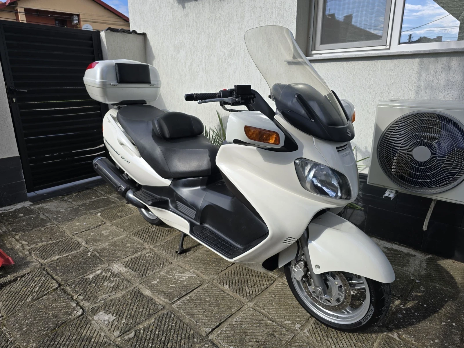 Suzuki Burgman, снимка 1