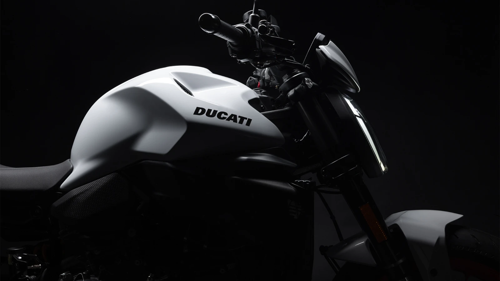 Ducati Monster + ICEBERG WHITE - изображение 2