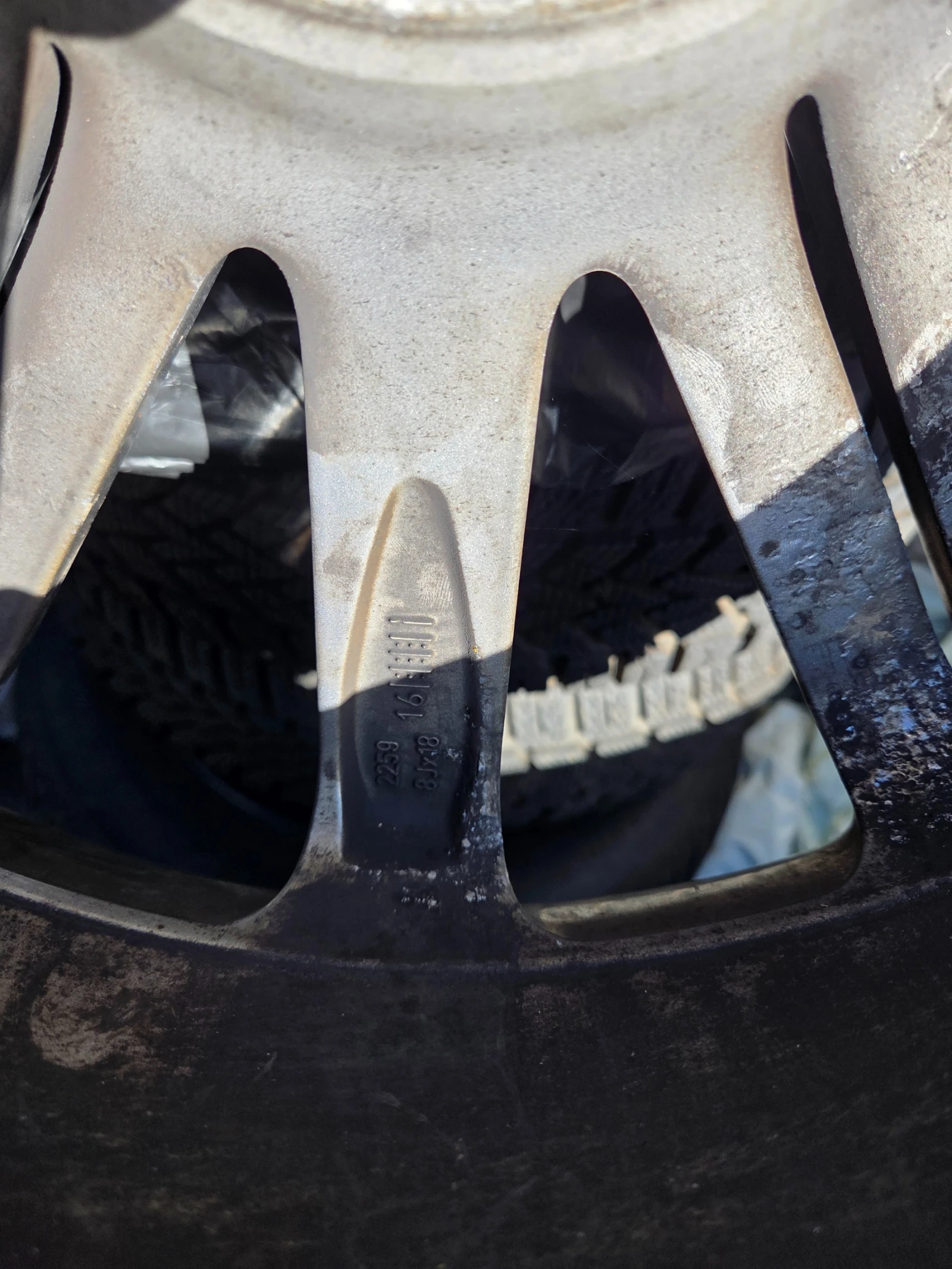    235/45R18  Peugeot 3008 | Mobile.bg   7