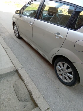 Toyota Corolla verso, снимка 10